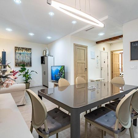 Апартаменты Central Luxury Flat With Free Parking Валенсия Экстерьер фото