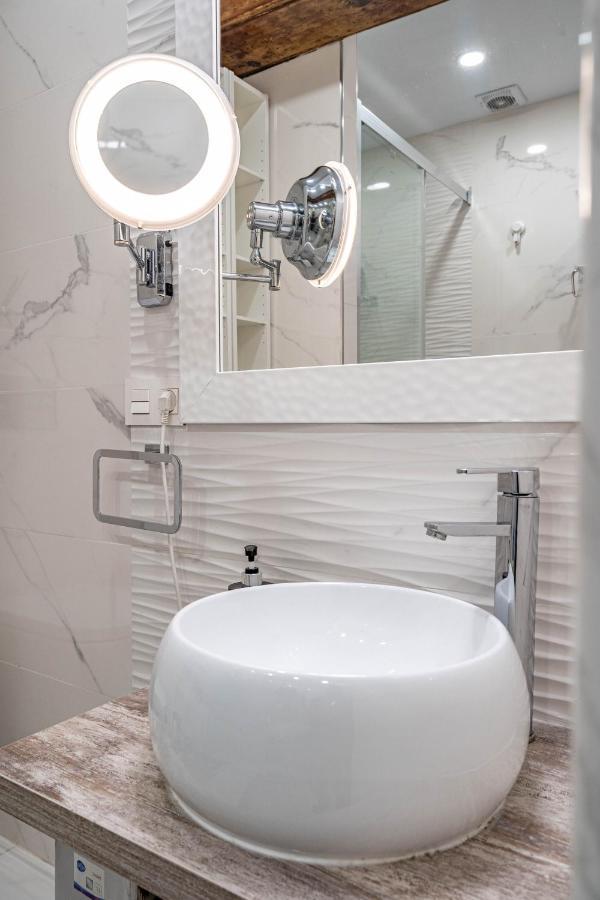 Апартаменты Central Luxury Flat With Free Parking Валенсия Экстерьер фото